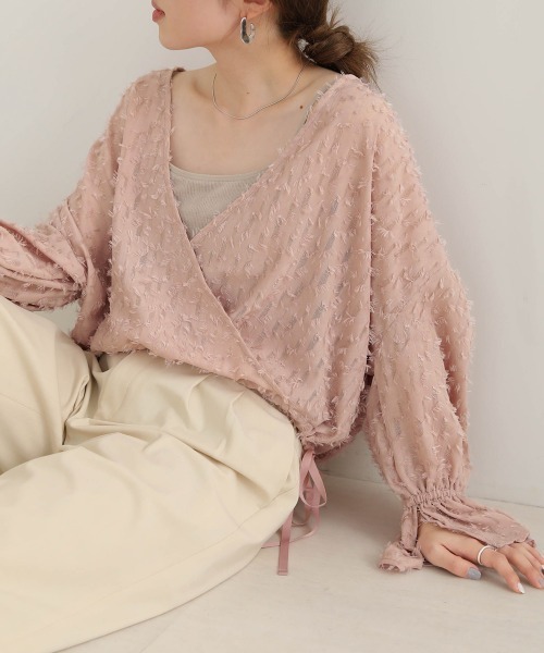 Bab(バブ)の「前後2WAYジャガードブラウス(シャツ/ブラウス・レディース・ブラック/ピンク/ホワイト系その他・M)」の3枚目の写真