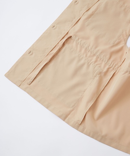 BONLECILL(ボンルシール)の「マルチウェイ ドロスト オーバーミリタリーベスト/ジレ(ベスト・レディース・ベージュ/ブラック/カーキ/アイボリー/オレンジ・FREE)」の10枚目の写真