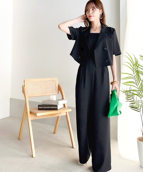 RIRIYANO（リリヤーノ）の「《RIRIYANO×クラシカルエルフコラボ》スタイリッシュにキマる。半袖クロップドジャケット（テーラードジャケット・レディース・ブラック/チャコールグレー/ベージュ・LARGE/SMALL/MEDIUM）」の11枚目の写真