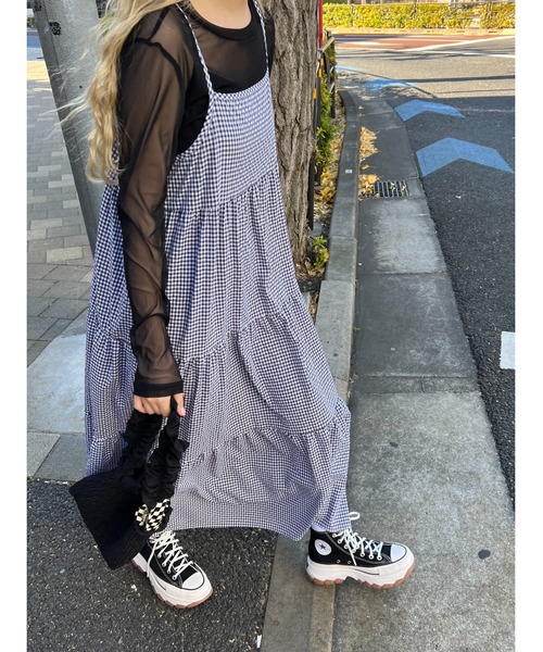 WC（ダブル シー）の「ギンガムティアードロングキャミワンピース（ワンピース・レディース・パープル/ブラック/グリーン・FREE）」の2枚目の写真