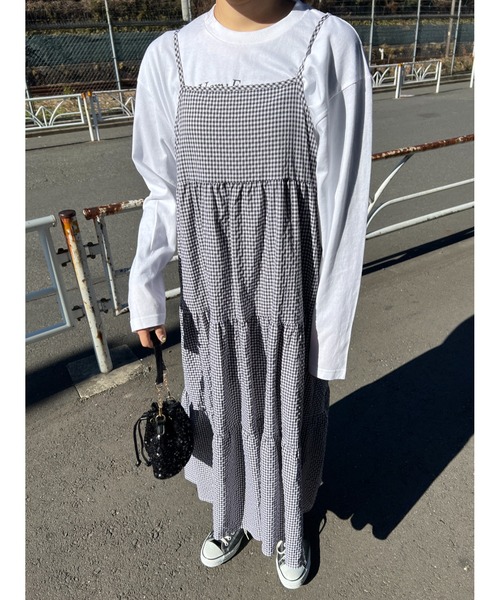 WC（ダブル シー）の「ギンガムティアードロングキャミワンピース（ワンピース・レディース・パープル/ブラック/グリーン・FREE）」の4枚目の写真
