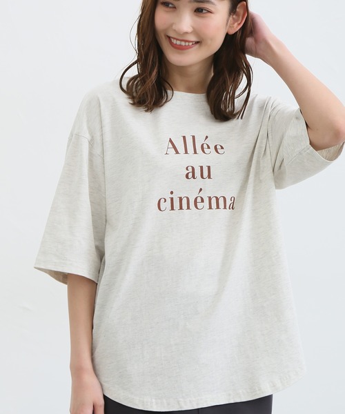 Honeys(ハニーズ)の「ロゴプリントTシャツ(Tシャツ/カットソー・レディース・オートミール/ブルー/ネイビー/ブラック/ホワイト・L/LL/S/M)」の4枚目の写真