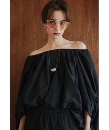 【emmi atelier】コットンバルーンオフショルブラウス