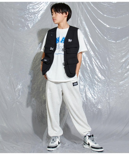 ANAP GｉRL（アナップガール）の「R+Sユーティーリティベスト（ベスト・キッズ・ブラック/ホワイト・M/S）」の4枚目の写真