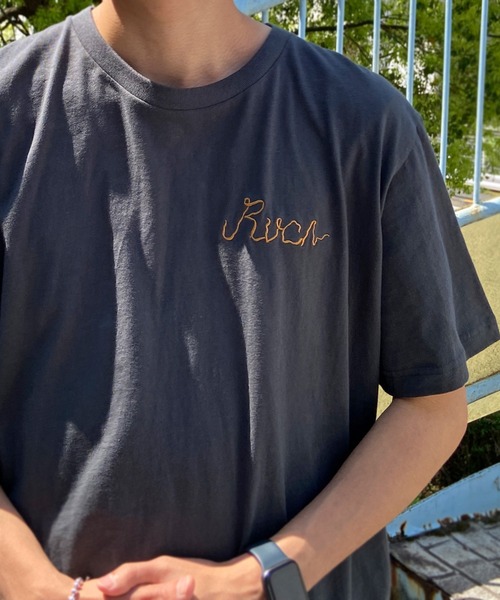 RVCA（ルーカ）の「RVCA/ルーカ ドラゴン オーバーサイズ バックプリントTシャツ/半袖Tシャツ BD041-280（Tシャツ/カットソー・メンズ・ブラック/ホワイト・M/XL/L/S）」の6枚目の写真