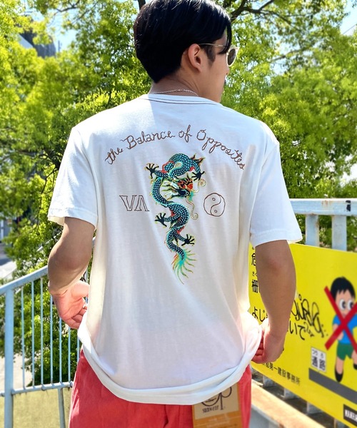 RVCA（ルーカ）の「RVCA/ルーカ ドラゴン オーバーサイズ バックプリントTシャツ/半袖Tシャツ BD041-280（Tシャツ/カットソー・メンズ・ブラック/ホワイト・M/XL/L/S）」の15枚目の写真