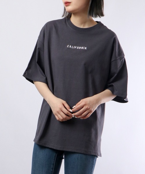 spiritoso（スピリトーゾ）の「spiritoso カルフォルニア バックプリントTシャツ  半袖（Tシャツ/カットソー・レディース・サックスブルー/スミクロ/ラベンダー/ホワイト・F）」の2枚目の写真
