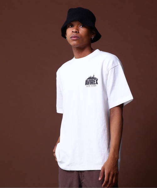 AVIREX(アヴィレックス)の「NEWYORK CITY SCAPE SHORT SLEEVE T-SHIRT / ニューヨークシティ エスケープ Tシャツ / AVIREX / アヴィレックス(Tシャツ/カットソー・メンズ・ブラウン/ホワイト/ブルー/ブラック・2XL/L/M/XL)」の5枚目の写真