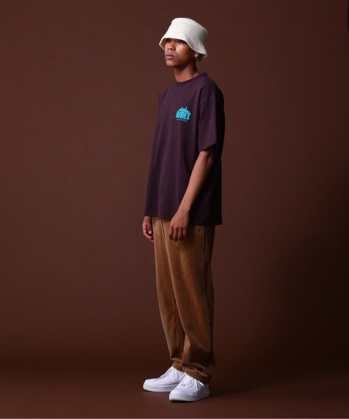 AVIREX(アヴィレックス)の「NEWYORK CITY SCAPE SHORT SLEEVE T-SHIRT / ニューヨークシティ エスケープ Tシャツ / AVIREX / アヴィレックス(Tシャツ/カットソー・メンズ・ブラウン/ホワイト/ブルー/ブラック・2XL/L/M/XL)」の15枚目の写真