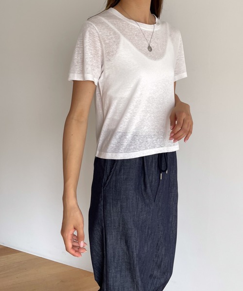 CANAL JEAN(キャナルジーン)の「El mar リネン混スラブ半袖Tシャツ(Tシャツ/カットソー・レディース・ブラック/ブルー/ホワイト・ONE SIZE)」の4枚目の写真