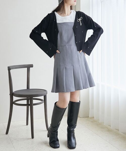 MAJESTIC LEGON(マジェスティックレゴン)の「プリーツミニキャミワンピース(ワンピース・レディース・グレー/ベージュ/ブラック・MEDIUM)」の21枚目の写真