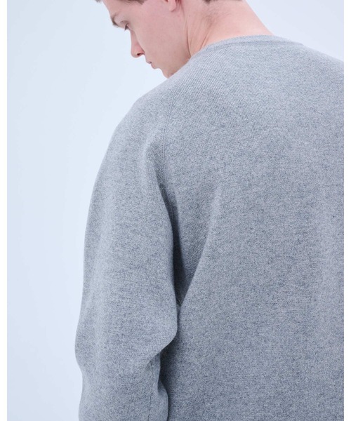 SOPHNET.(ソフネット)の「CASHMERE DOUBLE FACE CREWNECK KNIT(ニット/セーター・メンズ・ライトグレー/ブラック・MEDIUM/X-LARGE/LARGE)」の4枚目の写真