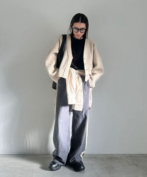 select MOCA（セレクトモカ）の「ブークレーVネックショートカーディガン（カーディガン/ボレロ・レディース・アイボリー/ブラック/スモークピンク/ライトベージュ/チャコール/モカ・FREE/LARGE）」の19枚目の写真