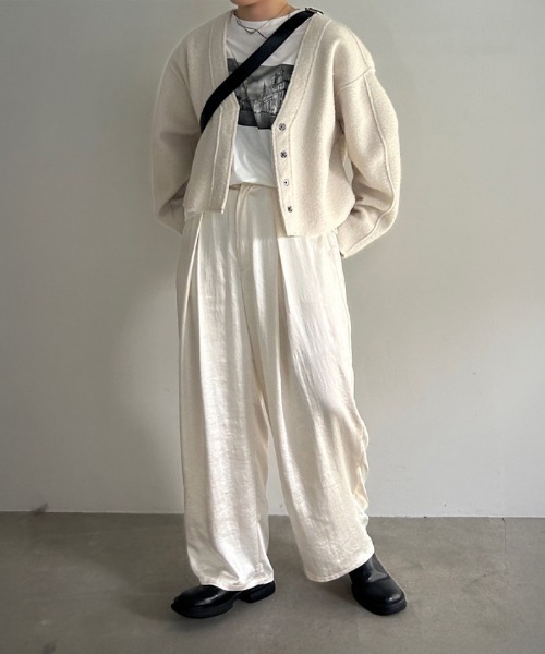 select MOCA（セレクトモカ）の「ブークレーVネックショートカーディガン（カーディガン/ボレロ・レディース・アイボリー/ブラック/スモークピンク/ライトベージュ/チャコール/モカ・FREE/LARGE）」の22枚目の写真