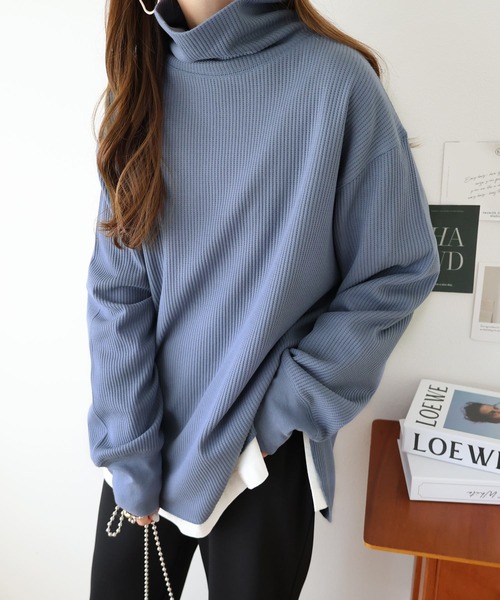 andme(アンドミー)の「ワッフルタートルネック長袖トップス(Tシャツ/カットソー・レディース・ライトブルー/ブラック/アイボリー/ブラウン/オートミール・M)」の5枚目の写真