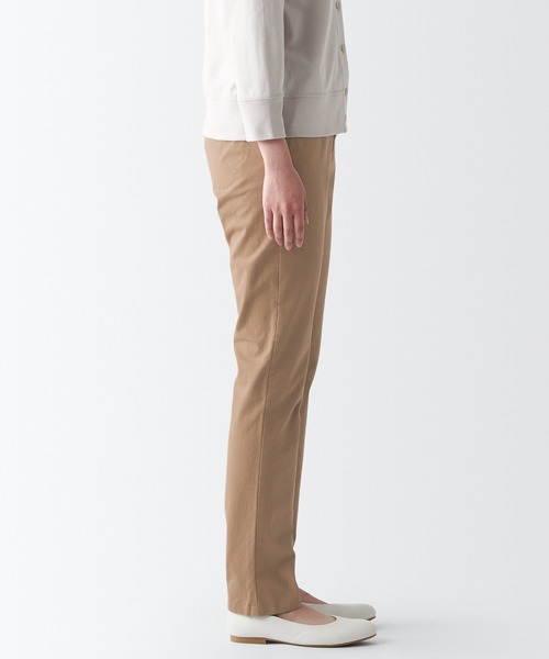 無印良品(ムジルシリョウヒン)の「縦横ストレッチチノスリムテーパードパンツ 股下75(チノパンツ・レディース・ネイビー/ダークグリーン/ブラック/ベージュ・L/XL/M/XS/XXL/S)」の15枚目の写真