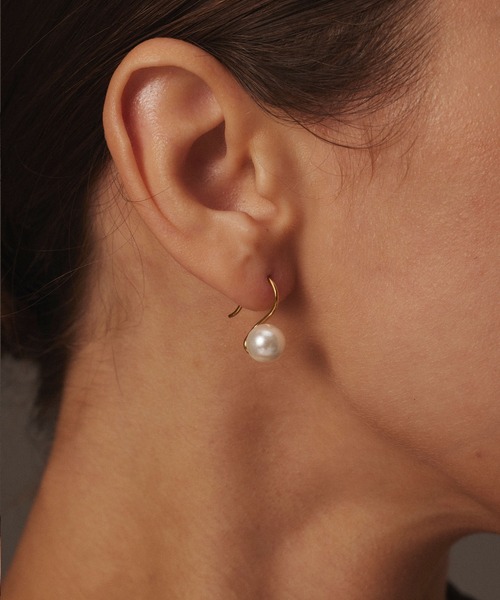 CENE（セネ）の「【CENE】セネ/パールフレンチピアス（ピアス（両耳用）・レディース・ゴールド/シルバー・FREE）」の2枚目の写真
