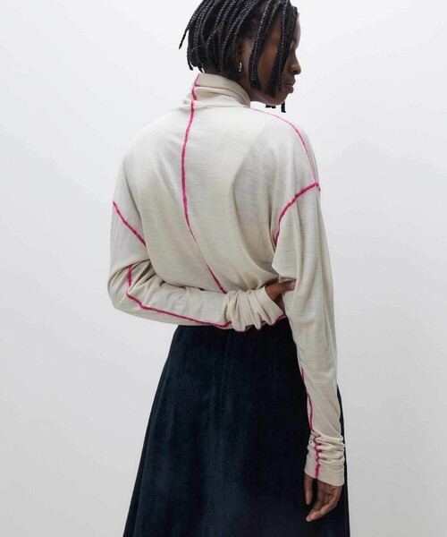UNFIL（アンフィル）の「unfil | ウールジャージ タートルネックTシャツ WOMEN（ニット/セーター・レディース・ホワイト系その他/ブラウン系その他・1）」の17枚目の写真