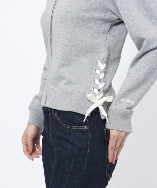 MILKFED.（ミルクフェド）の「LACE UP ZIP HOODIE（レースアップ/ジップ/フード）（スウェット・レディース・ホワイト/ブラック/アッシュ・SMALL/MEDIUM）」の8枚目の写真