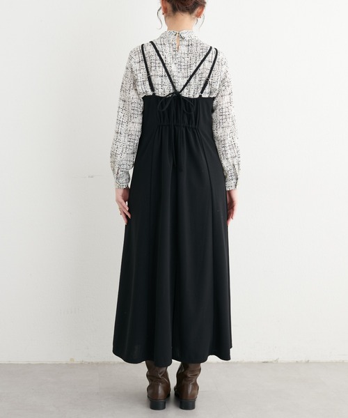 natural couture(ナチュラルクチュール)の「再販/カットジョーゼットキャミワンピース(ワンピース・レディース・ブラック/グレー/グレイッシュベージュ/オフホワイト/ドット/モカ・FREE)」の8枚目の写真