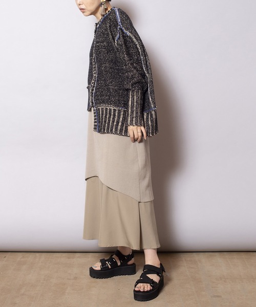 OSMOSIS（オズモーシス）の「レイヤードフレアーヘムニットスカート（スカート・レディース・ベージュ/ブラック/ライトグリーン・ONE SIZE）」の9枚目の写真