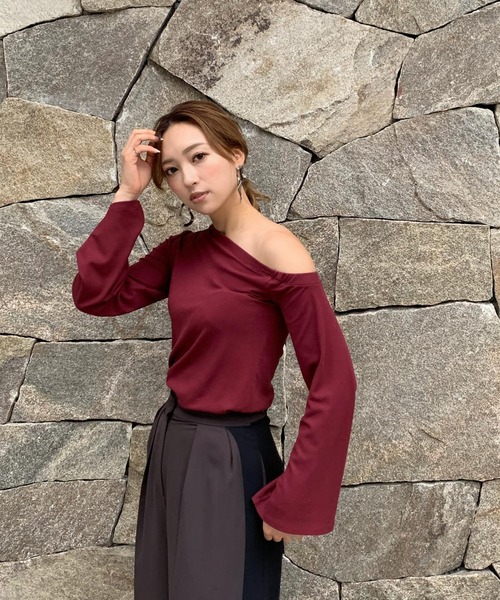 CIEL'AIR（シエルエアー）の「One Shoulder Tops（Tシャツ/カットソー・レディース・ブルー/レッド/ブラウン・FREE）」の16枚目の写真