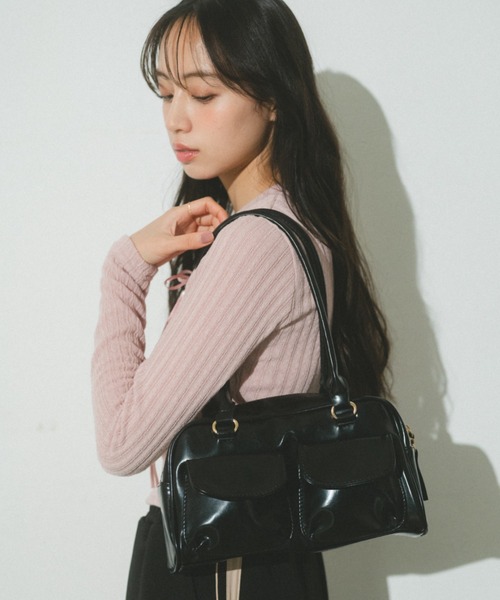 VANNIE U(ヴァニーユー)の「アウトポケットフェイクレザーハンドバッグ(ハンドバッグ・レディース・アイボリー/ブラック・FREE)」の5枚目の写真