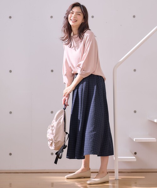 ANY(エニィ)の「タックスリーブプルオーバー(Tシャツ/カットソー・レディース・グレー系/オールドローズ系/ベージュ系/ライラック系/アイボリー系・2/3)」の19枚目の写真