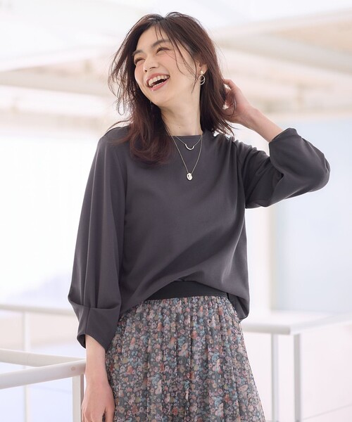 ANY(エニィ)の「タックスリーブプルオーバー(Tシャツ/カットソー・レディース・グレー系/オールドローズ系/ベージュ系/ライラック系/アイボリー系・2/3)」の21枚目の写真