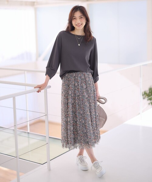 ANY(エニィ)の「タックスリーブプルオーバー(Tシャツ/カットソー・レディース・グレー系/オールドローズ系/ベージュ系/ライラック系/アイボリー系・2/3)」の22枚目の写真