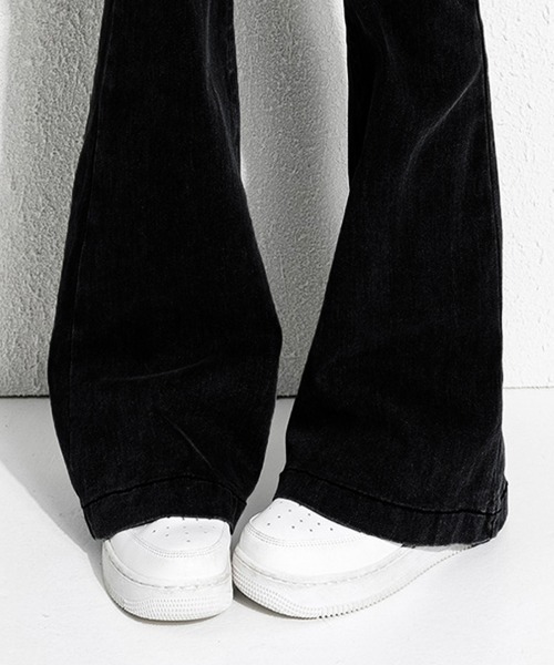 Miniministore(ミニミニストア)の「フレアデニムパンツ セミフレアパンツ韓国(デニムパンツ・レディース・インディゴブルー/ブラック/ブラウン・L/M/S/XL)」の5枚目の写真