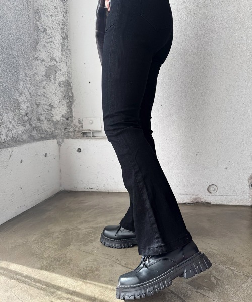 Miniministore(ミニミニストア)の「フレアデニムパンツ セミフレアパンツ韓国(デニムパンツ・レディース・インディゴブルー/ブラック/ブラウン・L/M/S/XL)」の13枚目の写真
