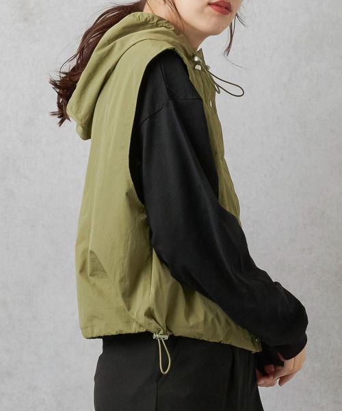 Lull（ルル）の「【Lull / ルル】ナイロンショートフードベスト（ベスト・レディース・ブルー/ブラック/カーキ・ONESIZE）」の11枚目の写真