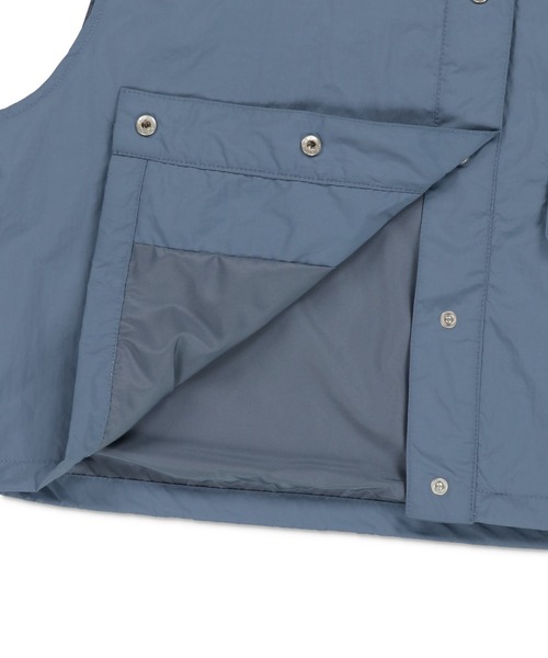 Lull（ルル）の「【Lull / ルル】ナイロンショートフードベスト（ベスト・レディース・ブルー/ブラック/カーキ・ONESIZE）」の8枚目の写真