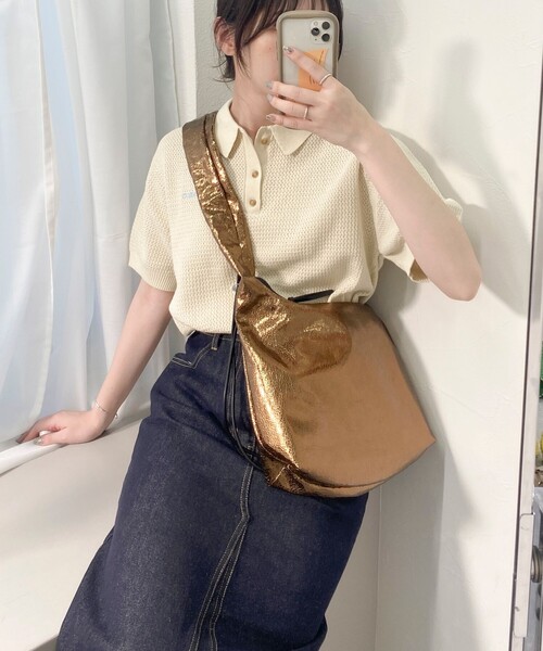 fredy emue（フレディエミュ）の「メタルギャザーワンハンドルバッグ（ショルダーバッグ・レディース・シルバー/ブロンズ・FREE）」の6枚目の写真