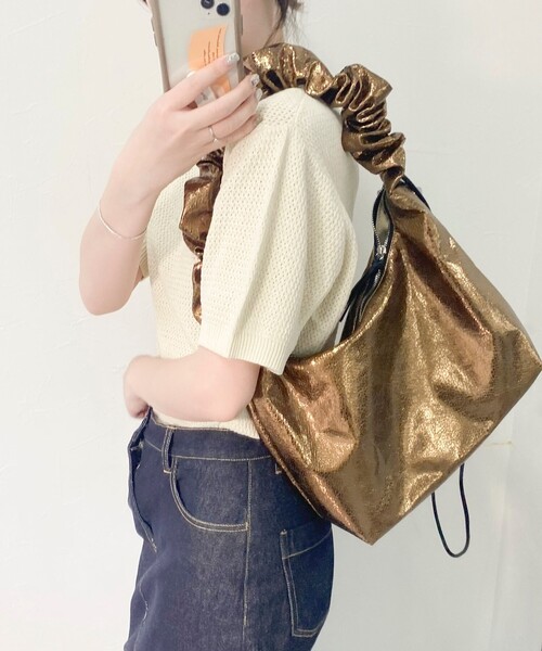 fredy emue（フレディエミュ）の「メタルギャザーワンハンドルバッグ（ショルダーバッグ・レディース・シルバー/ブロンズ・FREE）」の8枚目の写真