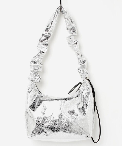 fredy emue（フレディエミュ）の「メタルギャザーワンハンドルバッグ（ショルダーバッグ・レディース・シルバー/ブロンズ・FREE）」の11枚目の写真