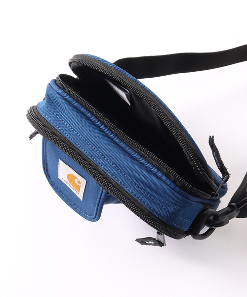 Carhartt WIP(カーハートダブリューアイピー)の「CARHARTT WIP ESSENTIALS BAG SMALL 1031470(ショルダーバッグ・メンズ・ブラック/モカ/ダークブルー・FREE)」の13枚目の写真