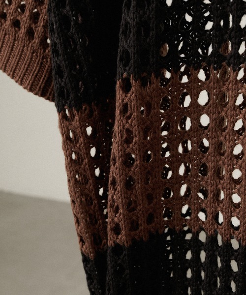 Alfred Alex(アルフレッドアレックス)の「【Alfred Alex】Border Mesh Oversized Knit/ボーダーシアーメッシュオーバーサイズニット(Tシャツ/カットソー・メンズ・ワイン/ライトグレー/チャコール/ネイビー/ブラック/サックスブルー/パープル/ブラウン・L/M)」の15枚目の写真