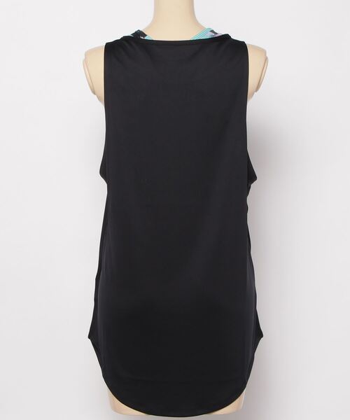 UNDER ARMOUR(アンダーアーマー)の「アンダーアーマー UAトレーニング ブラタンク ミディアムサポート(スポーツブラ・レディース・サックスブルー/ブラック・S/M/L/XL)」の4枚目の写真