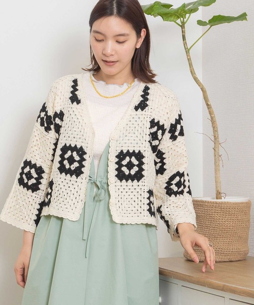 POU DOU DOU（プードゥドゥ）の「かぎ針編み風カーディガン（カーディガン/ボレロ・レディース・オフホワイト/ブルー/キナリ・3）」の3枚目の写真