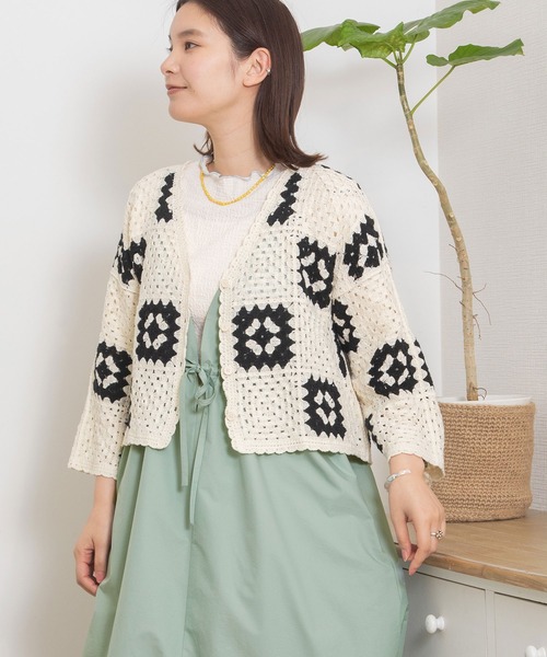 POU DOU DOU（プードゥドゥ）の「かぎ針編み風カーディガン（カーディガン/ボレロ・レディース・オフホワイト/ブルー/キナリ・3）」の13枚目の写真