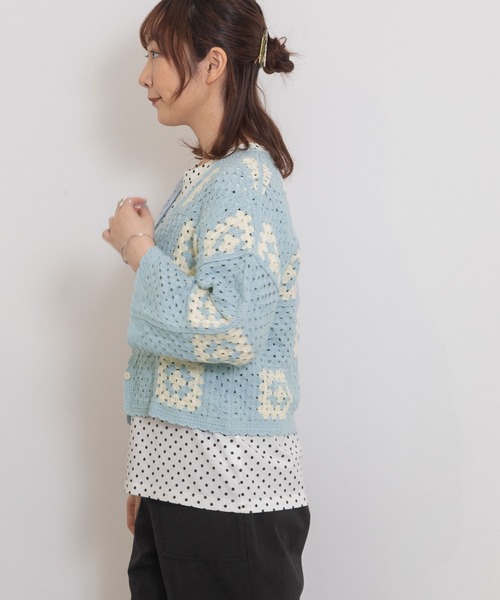 POU DOU DOU（プードゥドゥ）の「かぎ針編み風カーディガン（カーディガン/ボレロ・レディース・オフホワイト/ブルー/キナリ・3）」の4枚目の写真