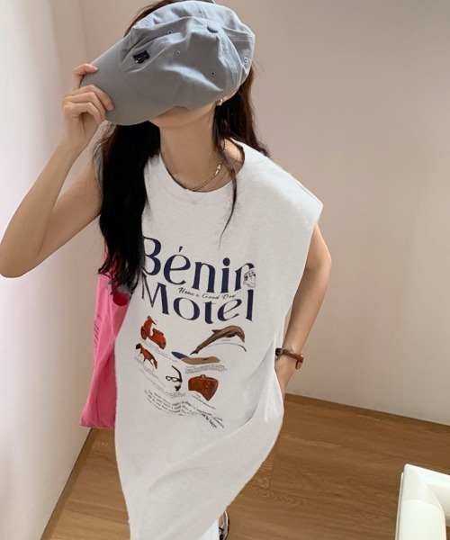 PRIVATE BEACH(プライベートビーチ)の「ロゴプリントフレンチスリーブTシャツワンピース(ワンピース・レディース・ライトグレー/ホワイト・LL/M/L)」の2枚目の写真