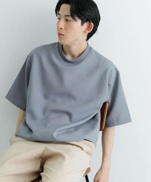 ITEMS URBANRESEARCH（アイテムズ アーバンリサーチ）の「『セットアップ対応』吸水速乾 ストレッチトロ布帛 Tシャツ（Tシャツ/カットソー・メンズ・イエロー/グレー/ライトベージュ/ブラック・MEDIUM/LARGE）」の9枚目の写真