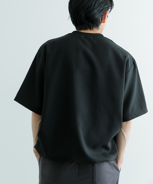 ITEMS URBANRESEARCH（アイテムズ アーバンリサーチ）の「『セットアップ対応』吸水速乾 ストレッチトロ布帛 Tシャツ（Tシャツ/カットソー・メンズ・イエロー/グレー/ライトベージュ/ブラック・MEDIUM/LARGE）」の19枚目の写真