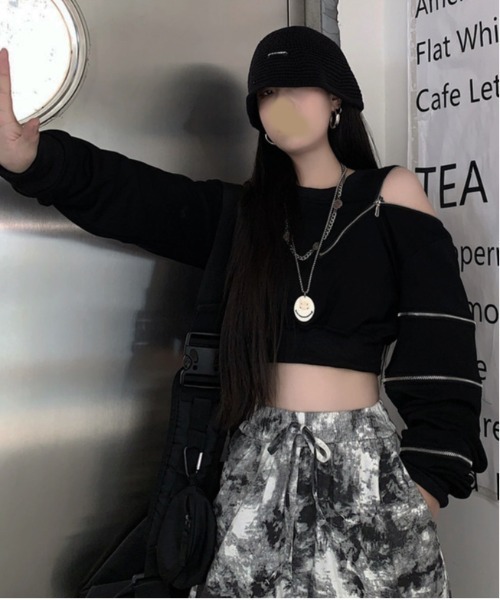 .KOM（ドットコム）の「『.KOM/ドットケーオーエム』ZIP付き2WAYオフショルダー【Y】【CN】（Tシャツ/カットソー・レディース・ブラック・FREE）」の9枚目の写真