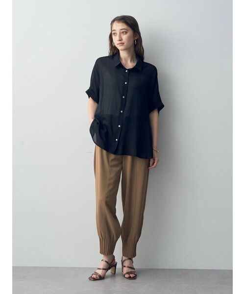 YECCA VECCA（イェッカヴェッカ）の「裾ピンタックジョガーパンツ（その他パンツ・レディース・ブラック/ベージュ/グレイッシュベージュ・S/M）」の9枚目の写真