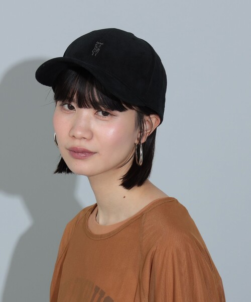 BEAMS HEART(ビームスハート)の「【4色展開】ハンドサイン 細コーデュロイ キャップ(キャップ・レディース・グレー/オフホワイト/ベージュ/ブラック/ブラウン/グリーン・FREE)」の2枚目の写真