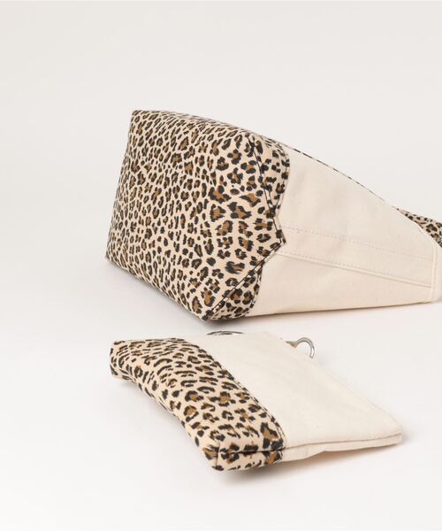 Q(キュー)の「キャンバスミニトート(トートバッグ・レディース・ライトグリーン/レオパード/ベージュ・ONE SIZE)」の18枚目の写真